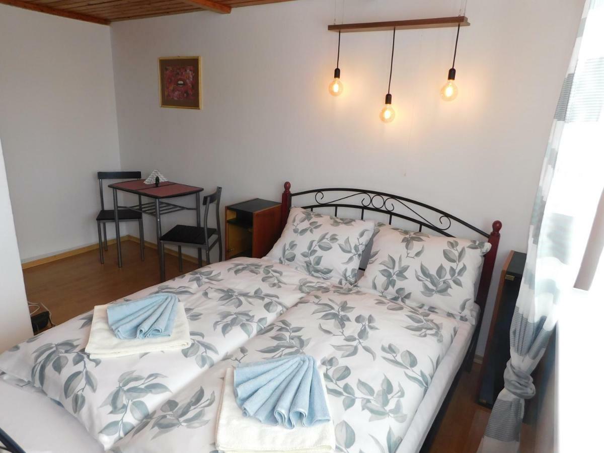 Pod Dubom Apartment Liptovský Mikuláš Exterior foto